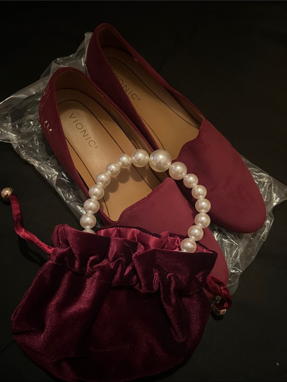 Vionic Womens Burgundy Pearl-Handle Slip-On Flats with Satin Pouch
